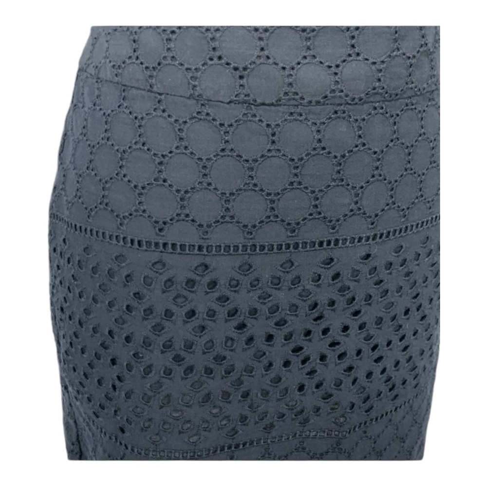 Banana Republic Navy Blue Eyelet 100% Cotton Skirt Size 2 - Picture 3 of 8